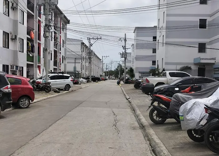 Cozy 2br Deca Homes, Near Airport, Sm Jmall, Sm Cebu & Parkmall Aparthotel